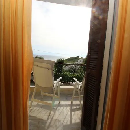 Kariani Beach Apartment Exterior photo